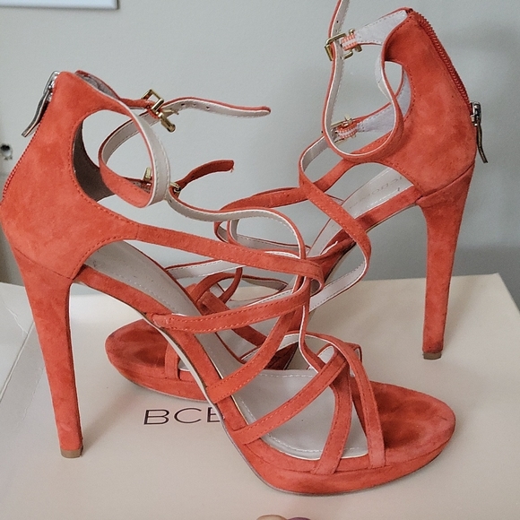 BCBG shoes - Picture 2 of 4